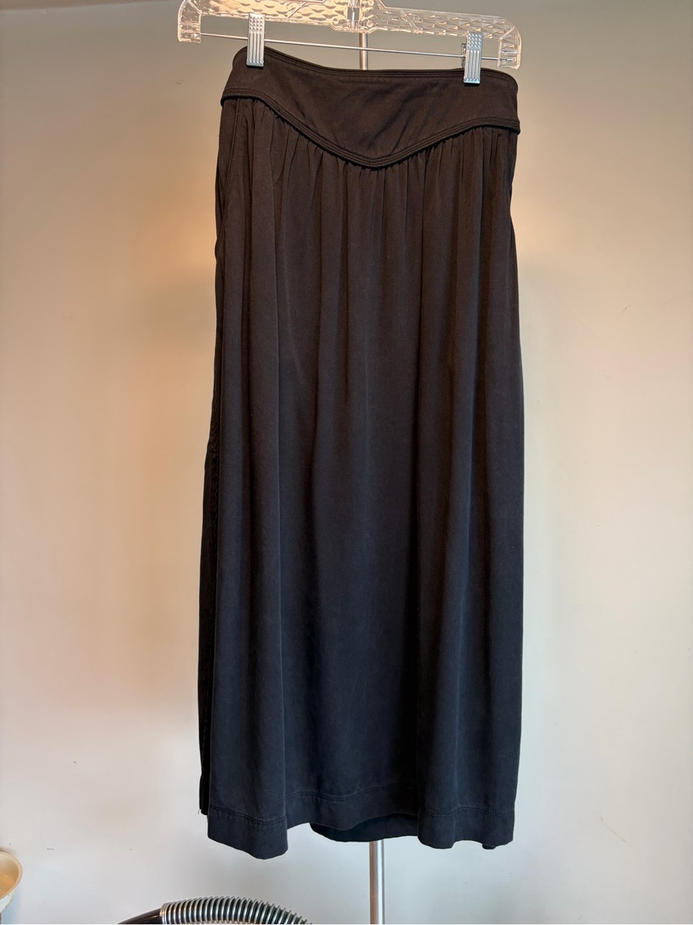 Wilfred Black Maxi Skirt with Curved Waistband